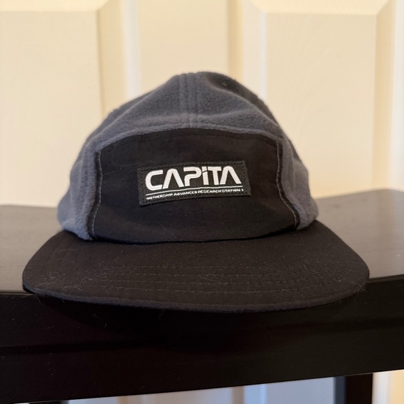 Capita Snowboard The Mothership Research Cap Gray/Black Fleece - Picture 1 of 5